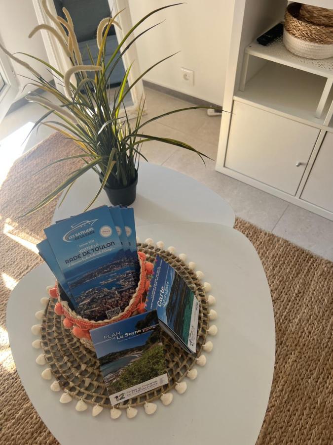Appartement Pied Dans L'Eau La Seyne-sur-Mer Esterno foto